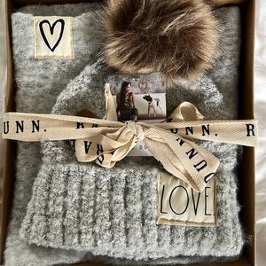 Rae Dunn hat and scarf gift set